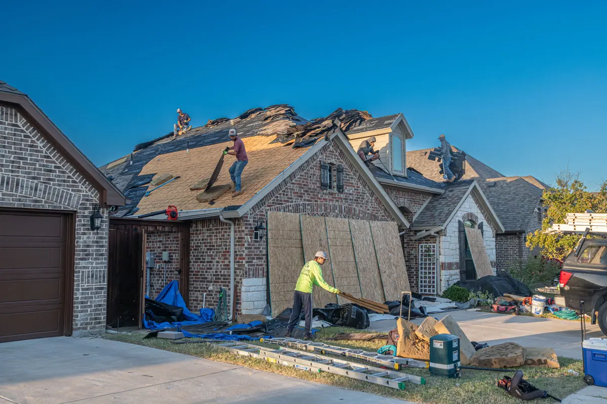 Roof Replacement in Los Angeles, CA